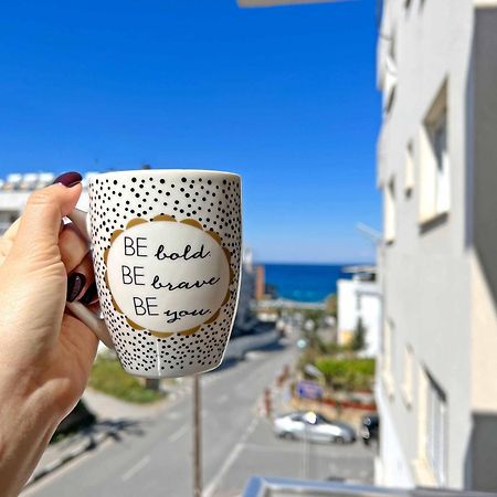 Central 2 Bed Sea View Apartment In Kyrenia Girne Dış mekan fotoğraf