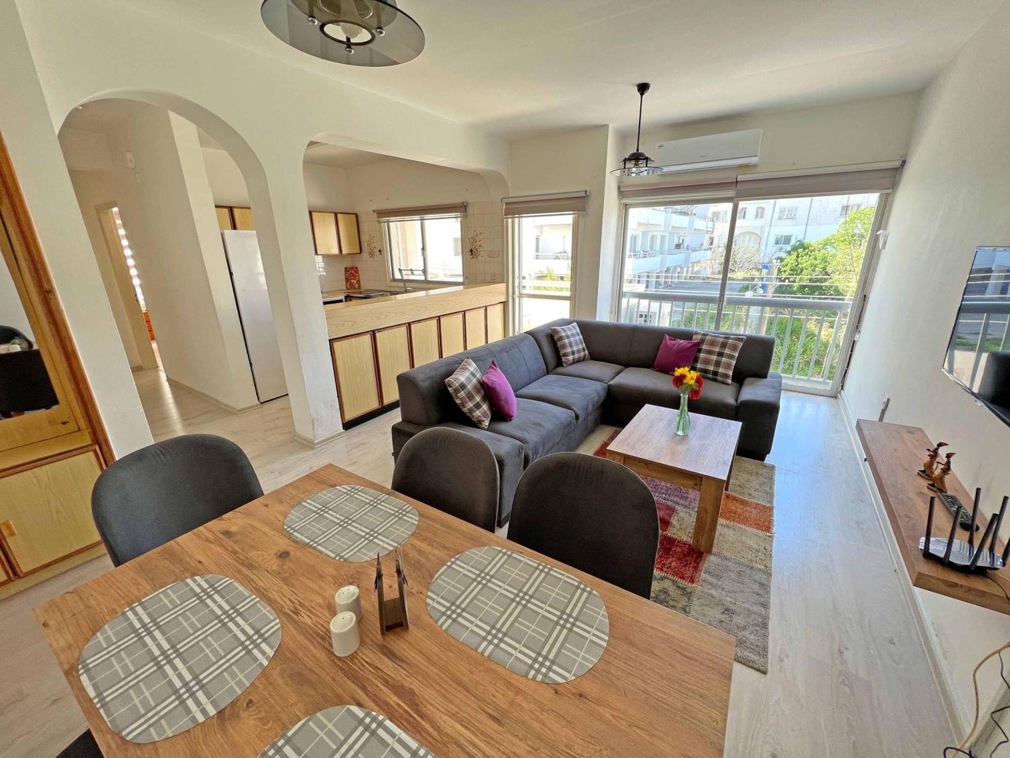 Central 2 Bed Sea View Apartment In Kyrenia Girne Dış mekan fotoğraf